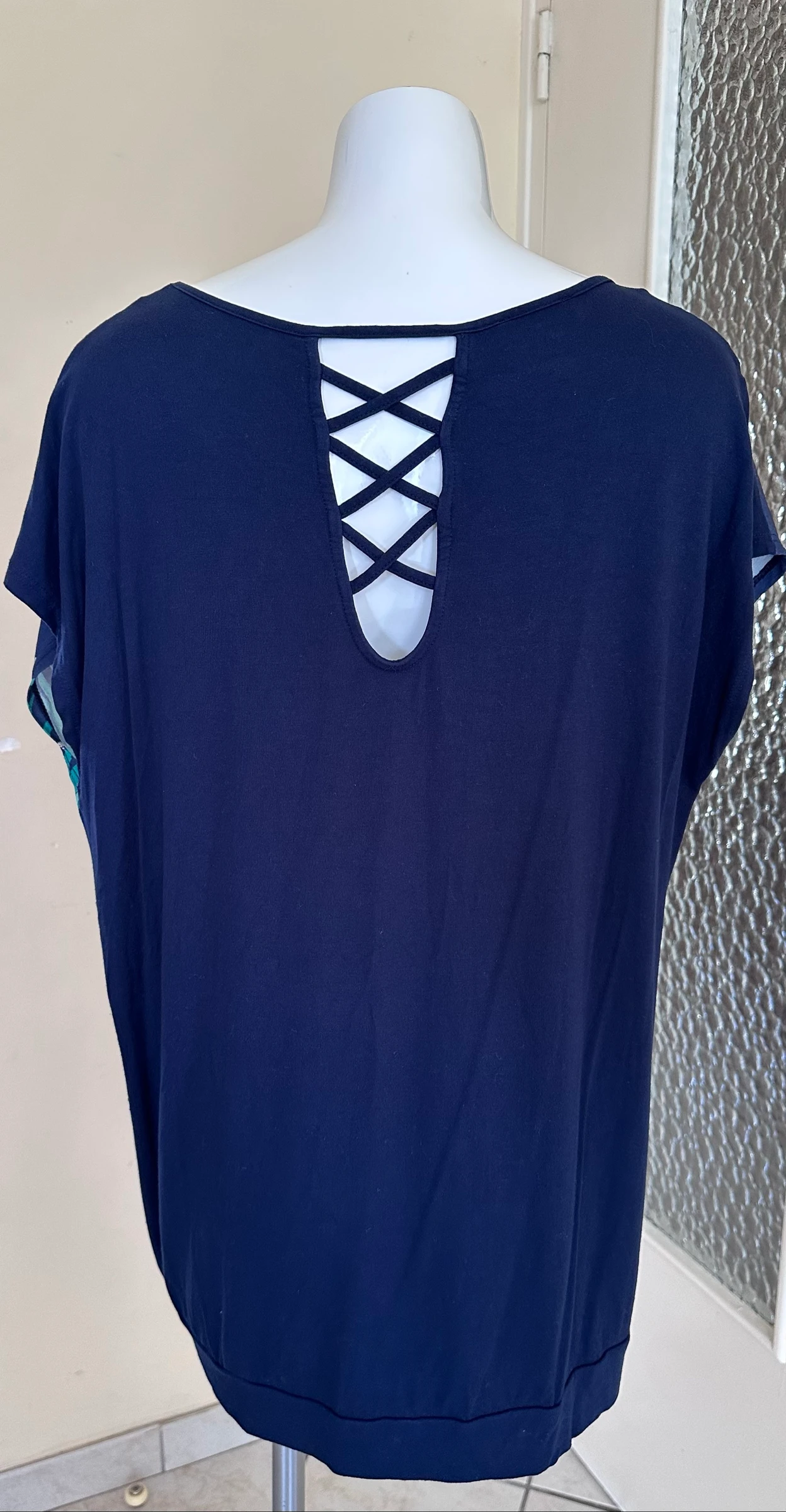 T-shirt / Blusa fluida con estampado floral - Jacqueline Riu (Nuevo) – photo 8